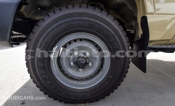 Acheter Import Voiture Toyota Land Cruiser Beige à Import - Dubai, Artibonite Acheter Import Voiture Toyota Land Cruiser Beige à Import - Dubai, Artibonite