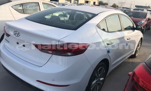 Acheter Import Voiture Hyundai Elantra Blanc à Import - Dubai, Artibonite Acheter Import Voiture Hyundai Elantra Blanc à Import - Dubai, Artibonite