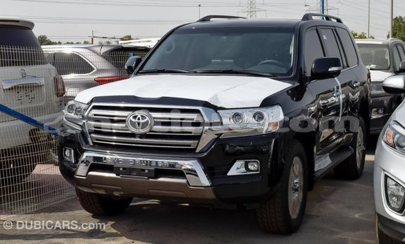 Acheter Import Voiture Toyota Land Cruiser Noir à Import - Dubai, Artibonite Acheter Import Voiture Toyota Land Cruiser Noir à Import - Dubai, Artibonite