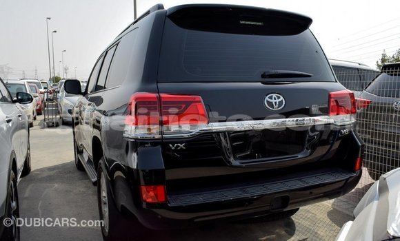 Acheter Import Voiture Toyota Land Cruiser Noir à Import - Dubai, Artibonite Acheter Import Voiture Toyota Land Cruiser Noir à Import - Dubai, Artibonite