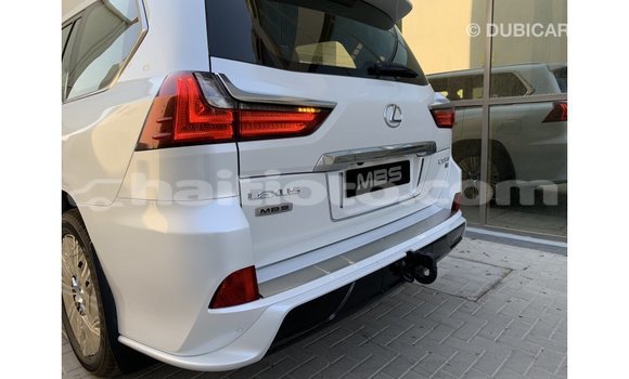 Acheter Import Voiture Lexus LX Blanc à Import - Dubai, Artibonite Acheter Import Voiture Lexus LX Blanc à Import - Dubai, Artibonite