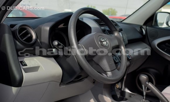 Acheter Import Utilitaire Toyota HiAce Autre à Import - Dubai, Artibonite Acheter Import Utilitaire Toyota HiAce Autre à Import - Dubai, Artibonite