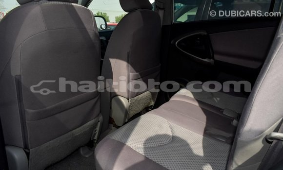 Acheter Import Utilitaire Toyota HiAce Autre à Import - Dubai, Artibonite Acheter Import Utilitaire Toyota HiAce Autre à Import - Dubai, Artibonite