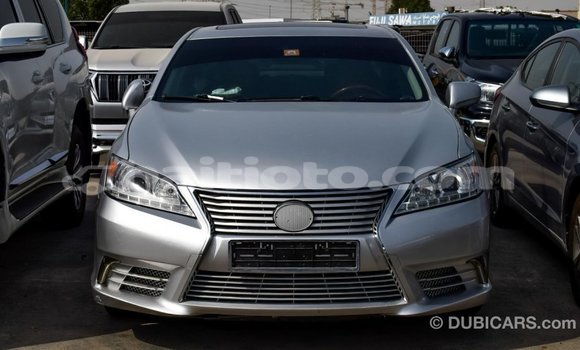 Acheter Import Voiture Lexus ES Autre à Import - Dubai, Artibonite Acheter Import Voiture Lexus ES Autre à Import - Dubai, Artibonite