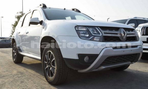 Acheter Import Voiture Renault Duster Blanc à Import - Dubai, Artibonite