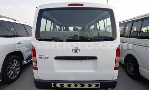 Acheter Import Voiture Toyota Hiace Blanc à Import - Dubai, Artibonite Acheter Import Voiture Toyota Hiace Blanc à Import - Dubai, Artibonite