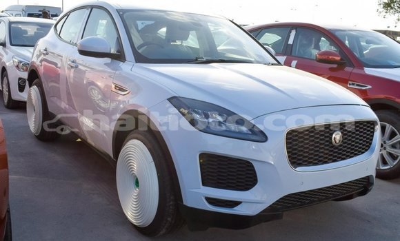Acheter Import Voiture Jaguar E-Pace Blanc à Import - Dubai, Artibonite