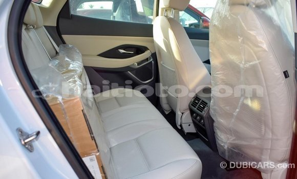 Acheter Import Voiture Jaguar E-Pace Blanc à Import - Dubai, Artibonite Acheter Import Voiture Jaguar E-Pace Blanc à Import - Dubai, Artibonite