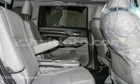 Acheter Import Voiture Toyota Highlander Autre à Import - Dubai, Artibonite Acheter Import Voiture Toyota Highlander Autre à Import - Dubai, Artibonite