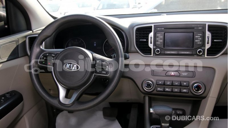 Big with watermark kia sportage artibonite import dubai 1322