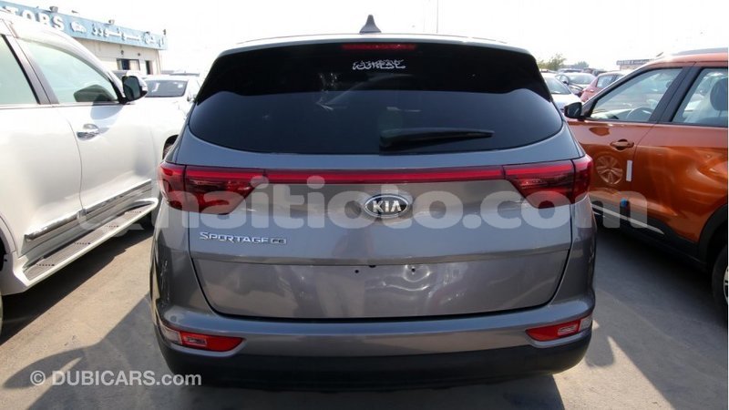 Big with watermark kia sportage artibonite import dubai 1322