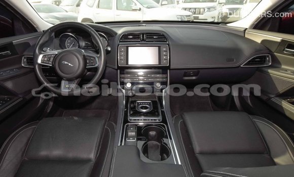 Acheter Import Voiture Jaguar XE Rouge à Import - Dubai, Artibonite Acheter Import Voiture Jaguar XE Rouge à Import - Dubai, Artibonite