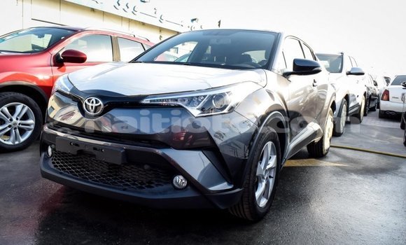Acheter Import Voiture Toyota C-HR Autre à Import - Dubai, Artibonite Acheter Import Voiture Toyota C-HR Autre à Import - Dubai, Artibonite