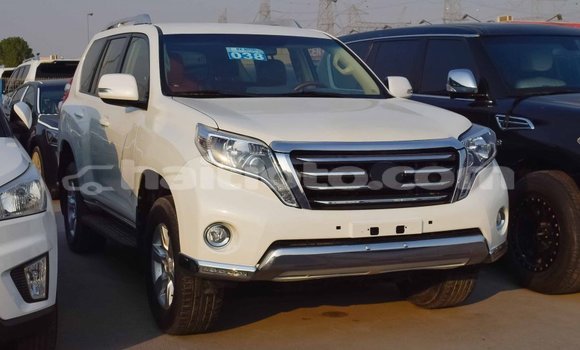 Acheter Import Voiture Toyota Prado Blanc à Import - Dubai, Artibonite Acheter Import Voiture Toyota Prado Blanc à Import - Dubai, Artibonite