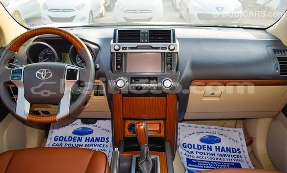 Acheter Import Voiture Toyota Prado Blanc à Import - Dubai, Artibonite Acheter Import Voiture Toyota Prado Blanc à Import - Dubai, Artibonite
