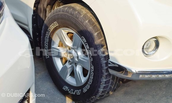 Acheter Import Voiture Toyota Prado Blanc à Import - Dubai, Artibonite Acheter Import Voiture Toyota Prado Blanc à Import - Dubai, Artibonite