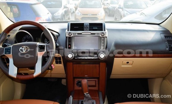 Acheter Import Voiture Toyota Prado Blanc à Import - Dubai, Artibonite Acheter Import Voiture Toyota Prado Blanc à Import - Dubai, Artibonite
