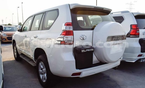 Acheter Import Voiture Toyota Prado Blanc à Import - Dubai, Artibonite Acheter Import Voiture Toyota Prado Blanc à Import - Dubai, Artibonite