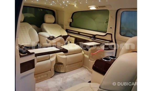 Acheter Import Voiture Mercedes-Benz 250 Noir à Import - Dubai, Artibonite Acheter Import Voiture Mercedes-Benz 250 Noir à Import - Dubai, Artibonite