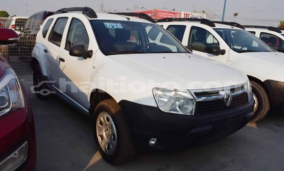 Acheter Import Voiture Renault Duster Blanc à Import - Dubai, Artibonite