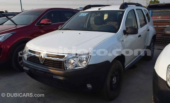 Acheter Import Voiture Renault Duster Blanc à Import - Dubai, Artibonite Acheter Import Voiture Renault Duster Blanc à Import - Dubai, Artibonite