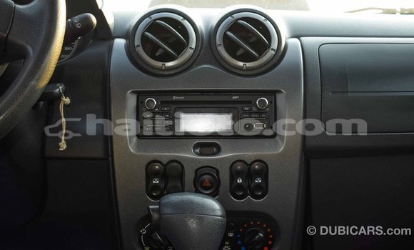 Acheter Import Voiture Renault Duster Blanc à Import - Dubai, Artibonite Acheter Import Voiture Renault Duster Blanc à Import - Dubai, Artibonite