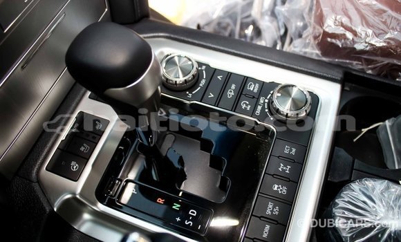 Acheter Import Voiture Toyota Land Cruiser Noir à Import - Dubai, Artibonite Acheter Import Voiture Toyota Land Cruiser Noir à Import - Dubai, Artibonite