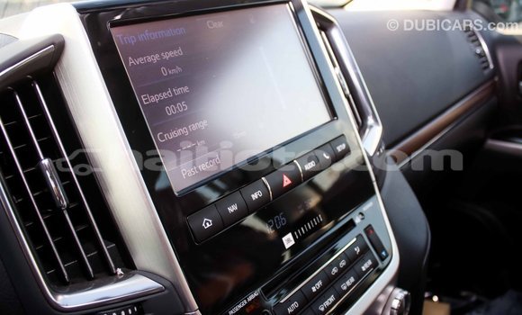 Acheter Import Voiture Toyota Land Cruiser Noir à Import - Dubai, Artibonite Acheter Import Voiture Toyota Land Cruiser Noir à Import - Dubai, Artibonite