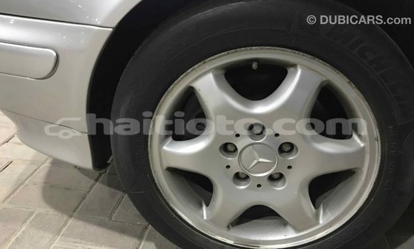 Acheter Import Voiture Mercedes-Benz 190 (W201) Autre à Import - Dubai, Artibonite