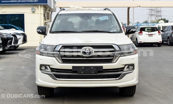 Acheter Import Voiture Toyota Land Cruiser Blanc à Import - Dubai, Artibonite Acheter Import Voiture Toyota Land Cruiser Blanc à Import - Dubai, Artibonite