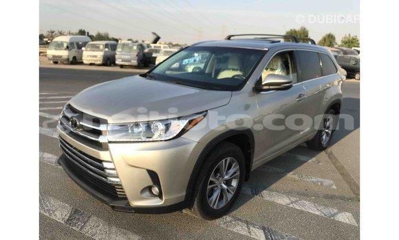 Acheter Import Voiture Toyota Highlander Autre à Import - Dubai, Artibonite Acheter Import Voiture Toyota Highlander Autre à Import - Dubai, Artibonite