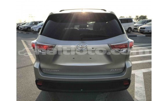Acheter Import Voiture Toyota Highlander Autre à Import - Dubai, Artibonite Acheter Import Voiture Toyota Highlander Autre à Import - Dubai, Artibonite