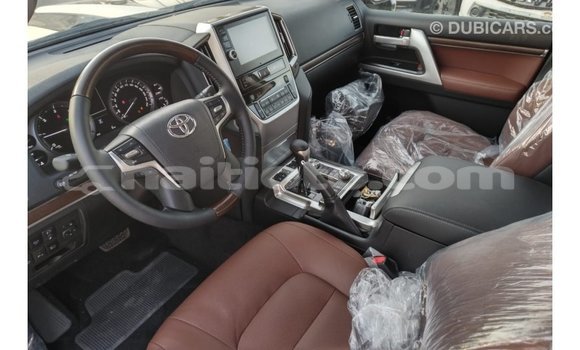 Acheter Import Voiture Toyota Land Cruiser Noir à Import - Dubai, Artibonite Acheter Import Voiture Toyota Land Cruiser Noir à Import - Dubai, Artibonite