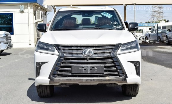 Acheter Import Voiture Lexus LX Blanc à Import - Dubai, Artibonite Acheter Import Voiture Lexus LX Blanc à Import - Dubai, Artibonite