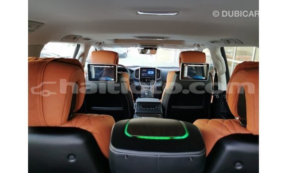 Acheter Import Voiture Toyota Land Cruiser Noir à Import - Dubai, Artibonite Acheter Import Voiture Toyota Land Cruiser Noir à Import - Dubai, Artibonite