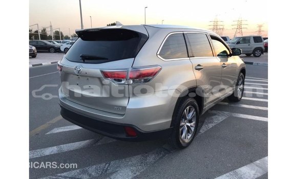 Acheter Import Voiture Toyota Highlander Autre à Import - Dubai, Artibonite Acheter Import Voiture Toyota Highlander Autre à Import - Dubai, Artibonite