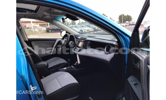 Acheter Import Utilitaire Toyota HiAce Bleu à Import - Dubai, Artibonite Acheter Import Utilitaire Toyota HiAce Bleu à Import - Dubai, Artibonite