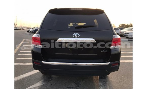 Acheter Import Voiture Toyota Highlander Noir à Import - Dubai, Artibonite Acheter Import Voiture Toyota Highlander Noir à Import - Dubai, Artibonite