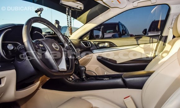 Acheter Import Voiture Nissan Maxima Blanc à Import - Dubai, Artibonite Acheter Import Voiture Nissan Maxima Blanc à Import - Dubai, Artibonite