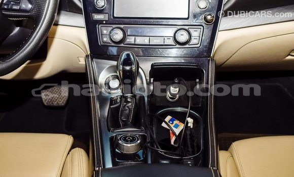 Acheter Import Voiture Nissan Maxima Blanc à Import - Dubai, Artibonite Acheter Import Voiture Nissan Maxima Blanc à Import - Dubai, Artibonite