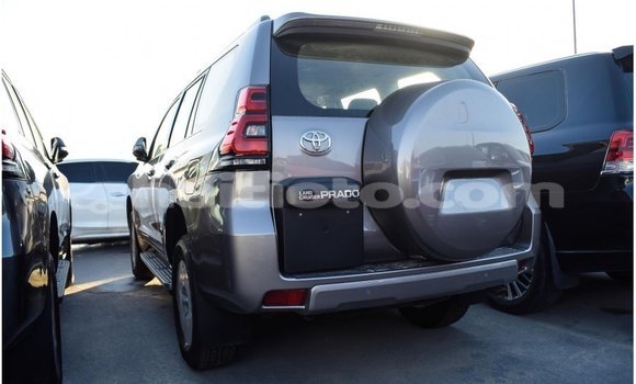 Acheter Import Voiture Toyota Prado Autre à Import - Dubai, Artibonite Acheter Import Voiture Toyota Prado Autre à Import - Dubai, Artibonite