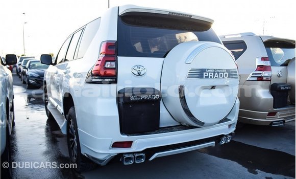 Acheter Import Voiture Toyota Prado Blanc à Import - Dubai, Artibonite Acheter Import Voiture Toyota Prado Blanc à Import - Dubai, Artibonite