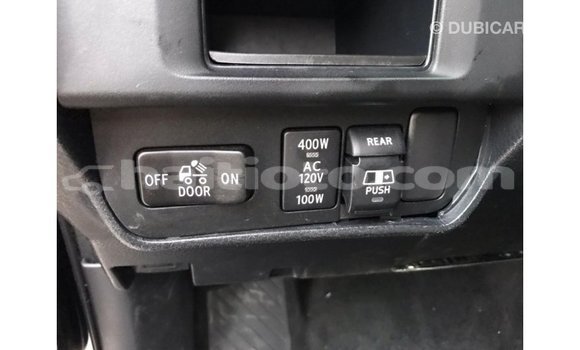 Acheter Import Voiture Toyota Tacoma Noir à Import - Dubai, Artibonite Acheter Import Voiture Toyota Tacoma Noir à Import - Dubai, Artibonite