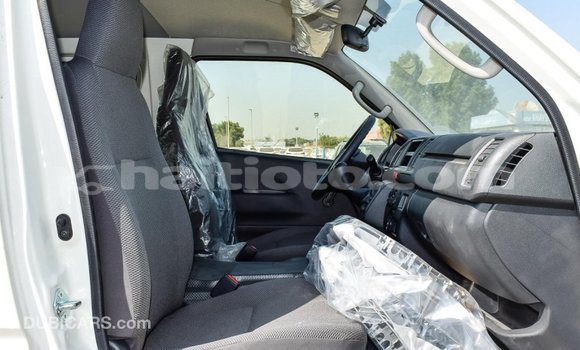 Acheter Import Voiture Toyota Hiace Blanc à Import - Dubai, Artibonite Acheter Import Voiture Toyota Hiace Blanc à Import - Dubai, Artibonite