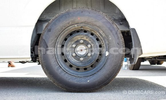 Acheter Import Voiture Toyota Hiace Blanc à Import - Dubai, Artibonite Acheter Import Voiture Toyota Hiace Blanc à Import - Dubai, Artibonite