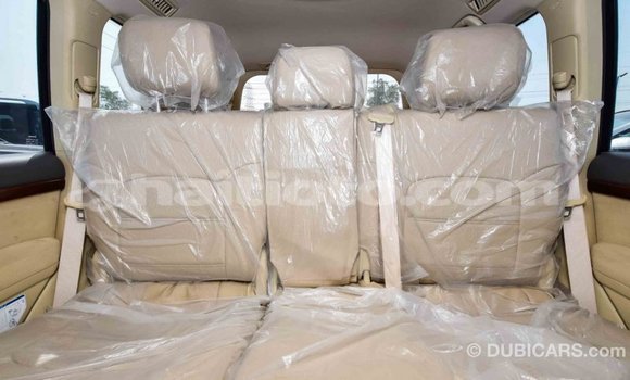Acheter Import Voiture Toyota Land Cruiser Blanc à Import - Dubai, Artibonite Acheter Import Voiture Toyota Land Cruiser Blanc à Import - Dubai, Artibonite