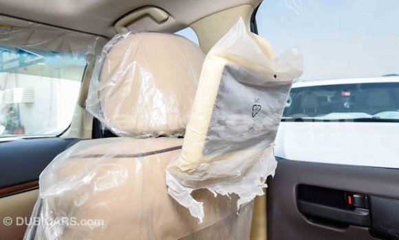 Acheter Import Voiture Toyota Land Cruiser Blanc à Import - Dubai, Artibonite Acheter Import Voiture Toyota Land Cruiser Blanc à Import - Dubai, Artibonite
