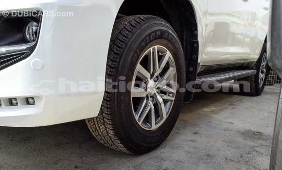 Acheter Import Voiture Toyota Prado Blanc à Import - Dubai, Artibonite Acheter Import Voiture Toyota Prado Blanc à Import - Dubai, Artibonite