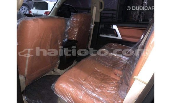 Acheter Import Voiture Toyota Land Cruiser Noir à Import - Dubai, Artibonite Acheter Import Voiture Toyota Land Cruiser Noir à Import - Dubai, Artibonite
