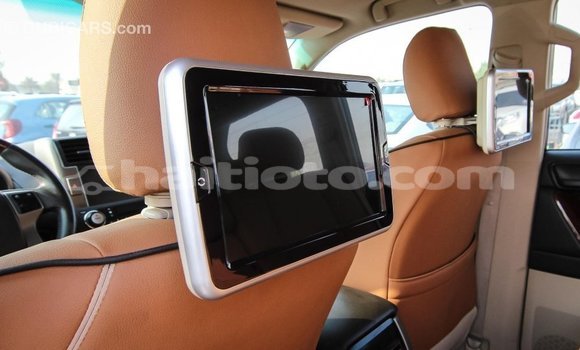 Acheter Import Voiture Toyota Prado Blanc à Import - Dubai, Artibonite Acheter Import Voiture Toyota Prado Blanc à Import - Dubai, Artibonite